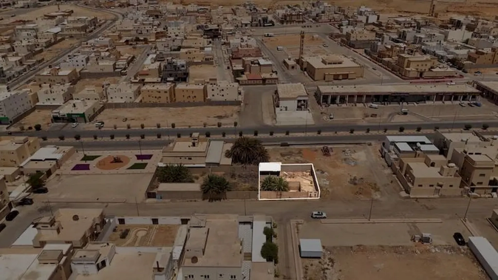 مزاد فرص القدية