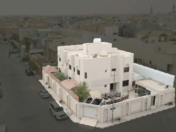 مزاد نوادر الرياض