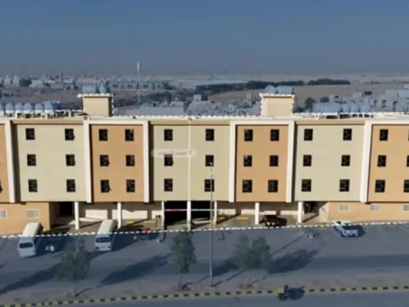 مزاد جواهر عكاظ